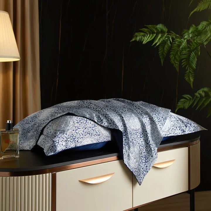 Lisslune | Caressence – Mulberry Silk Pillowcase for Luxurious Sleep Comfort