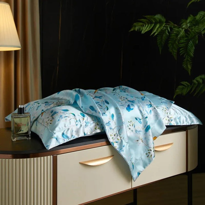 Lisslune | Caressence – Mulberry Silk Pillowcase for Luxurious Sleep Comfort