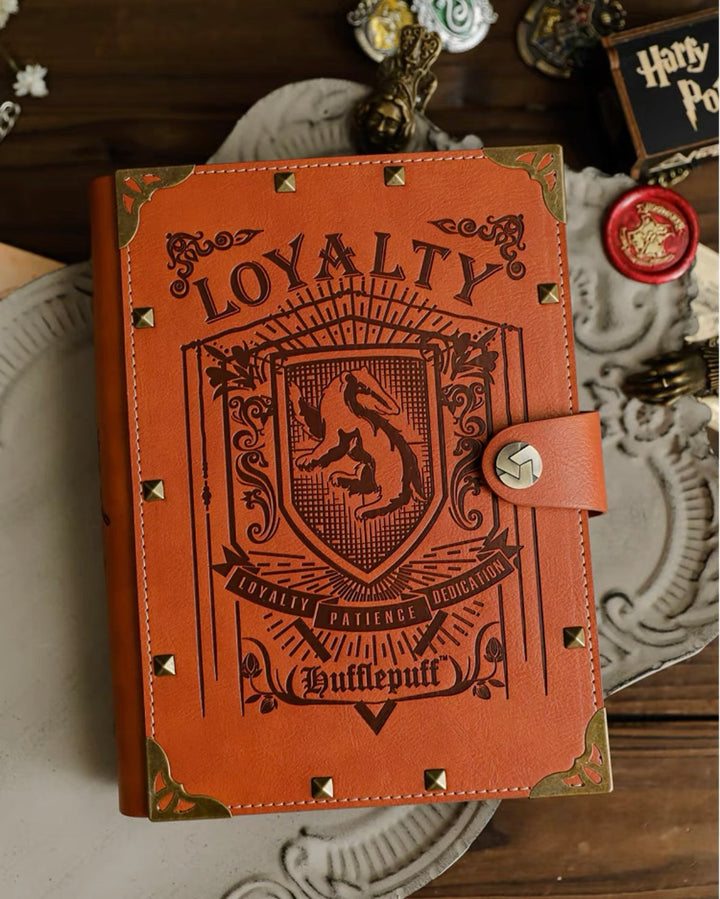 Lisslune | Hogwarts Handbook Notebook Grimoire