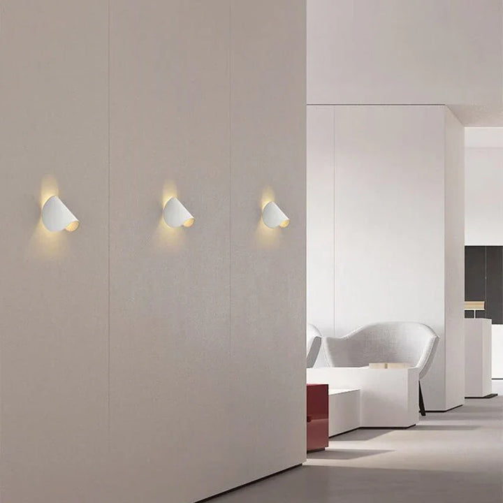Lisslune | Modern Colored LED Wall Light in Stylish Design