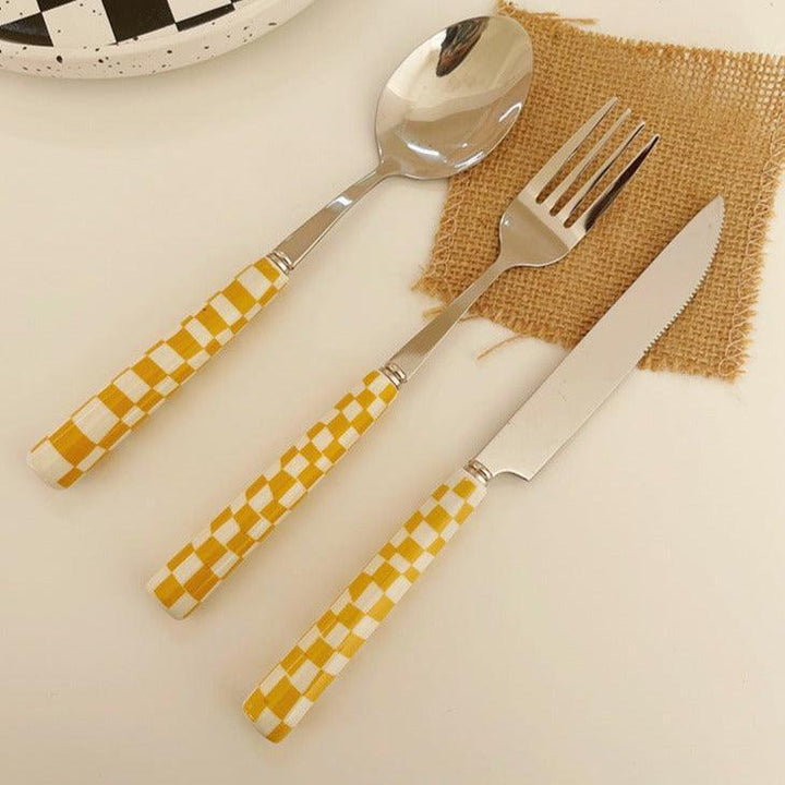 Lisslune | RetroChef – Stylish stainless steel cutlery with checkerboard pattern