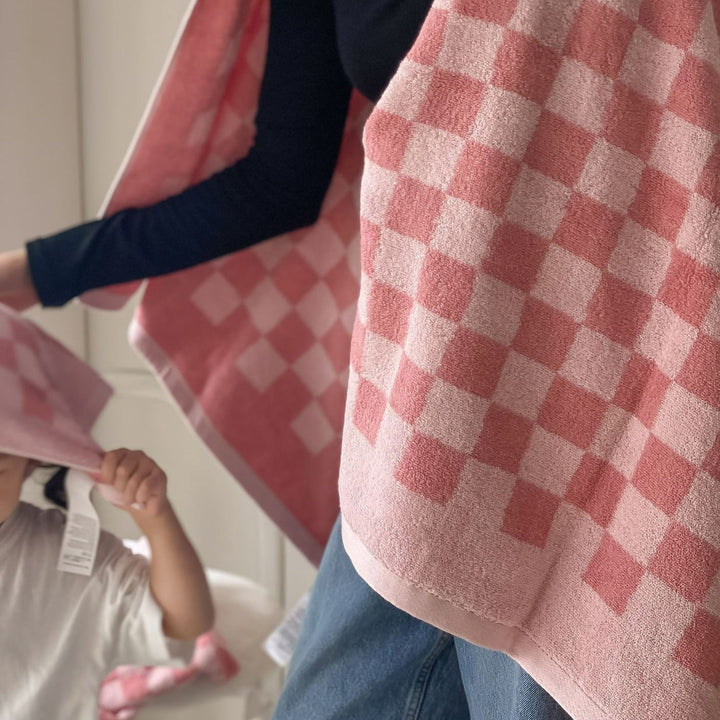Lisslune | Checkerboard Plus Towel Collection