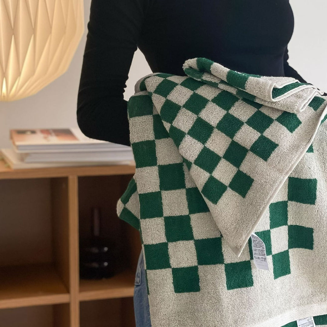 Lisslune | Checkerboard Plus Towel Collection
