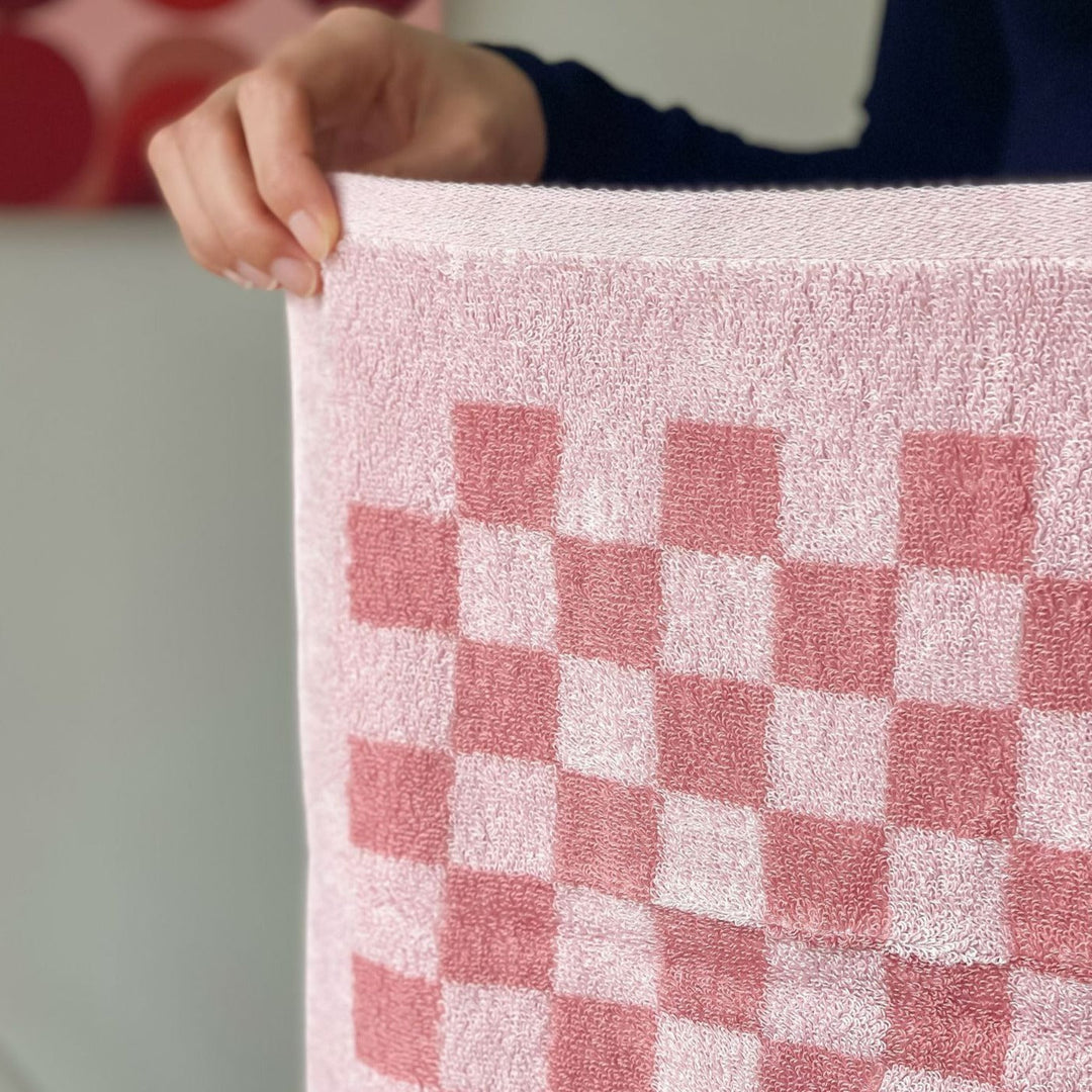 Lisslune | Checkerboard Plus Towel Collection