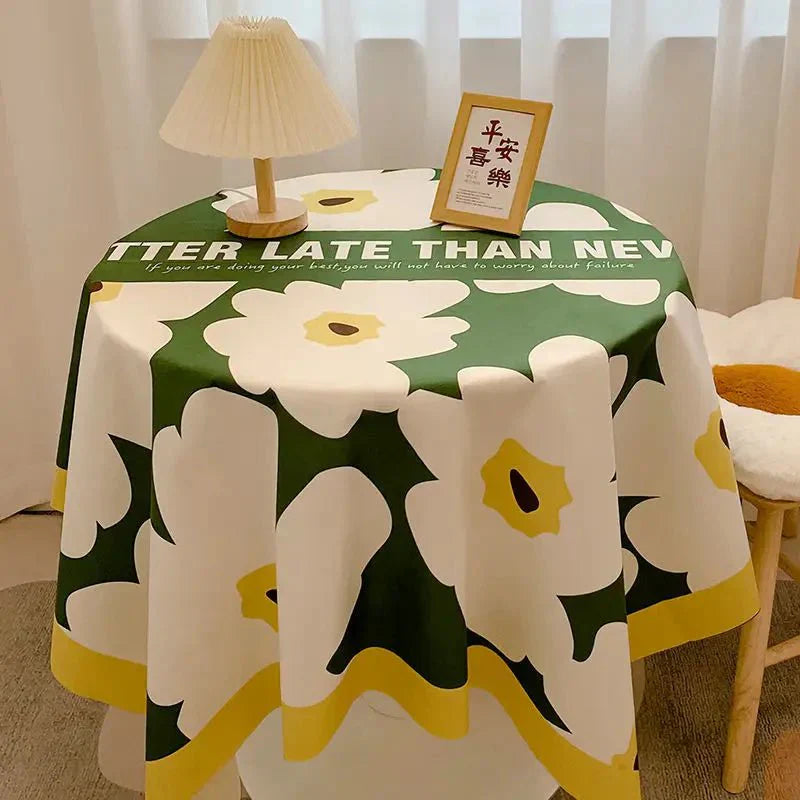 Lisslune | Round tablecloth made of cotton with check pattern
