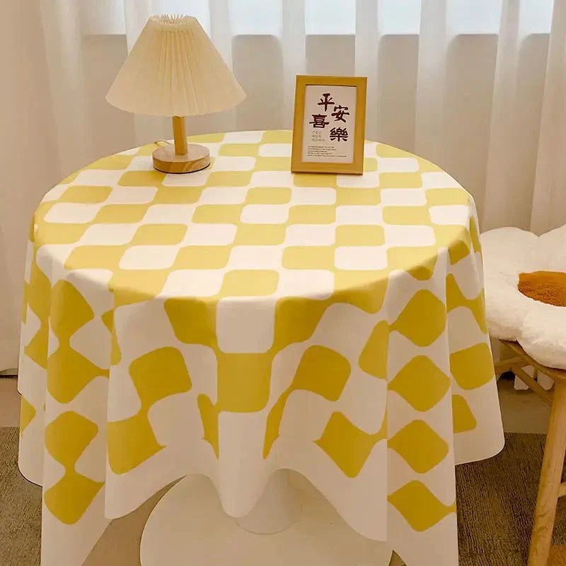 Lisslune | Round tablecloth made of cotton with check pattern