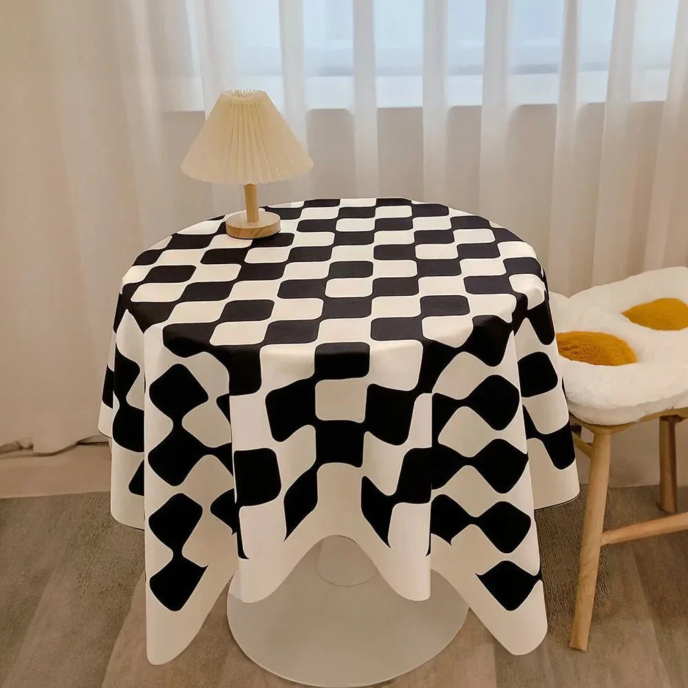 Lisslune | Round tablecloth made of cotton with check pattern