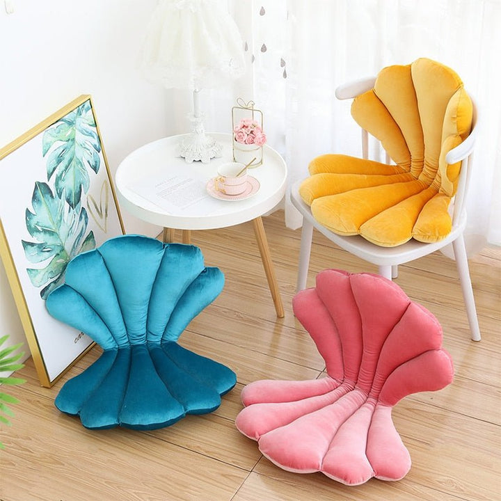 Lisslune | Chic Velvet Shell Cushion - Luxurious and Stylish Cushion for Living Room, Bedroom