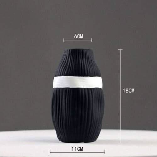 Lisslune | HIKARIA – Elegant ceramic vase for modern accents