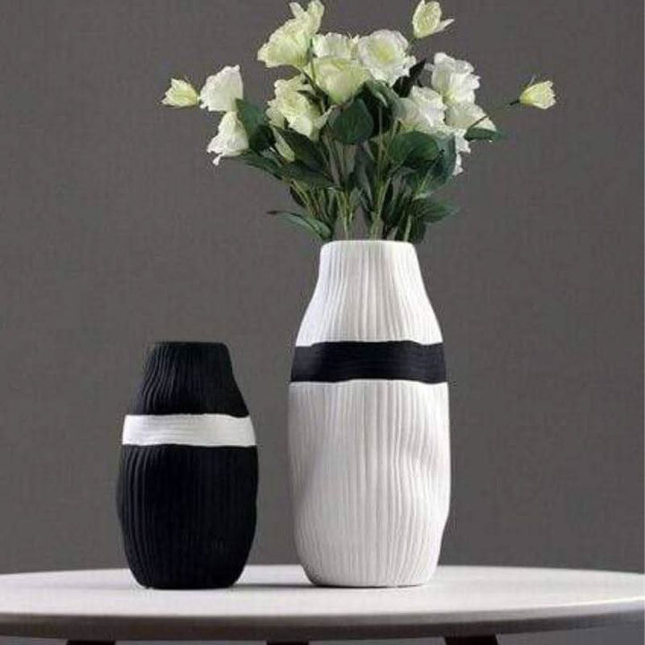 Lisslune | HIKARIA – Elegant ceramic vase for modern accents