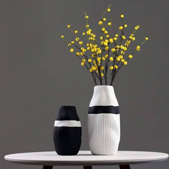 Lisslune | HIKARIA – Elegant ceramic vase for modern accents