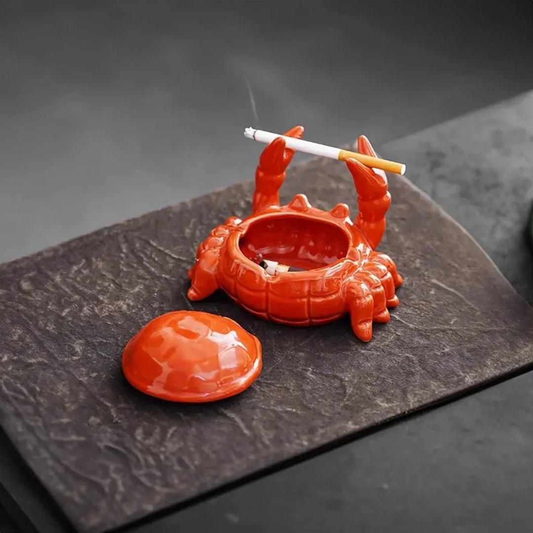 Lisslune | CeramiQ – Luxury Ashtray in Oriental Style with Unique Crab Design