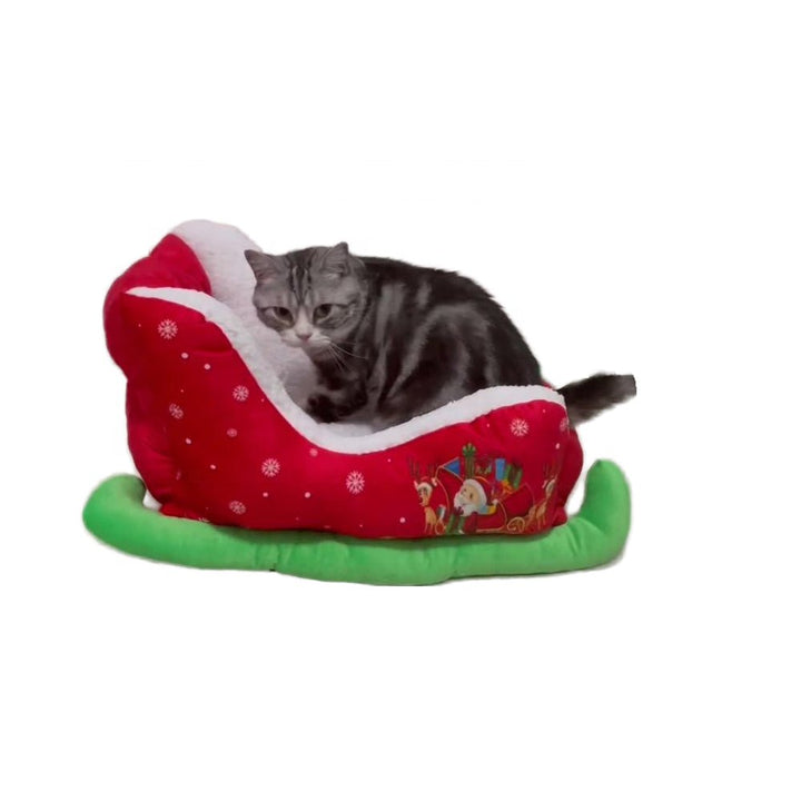 Lisslune | Christmas Sleigh Pet Bed – Warm Cloud Nest for Cats & Dogs, the Perfect Winter Retreat for Your Furry Friends