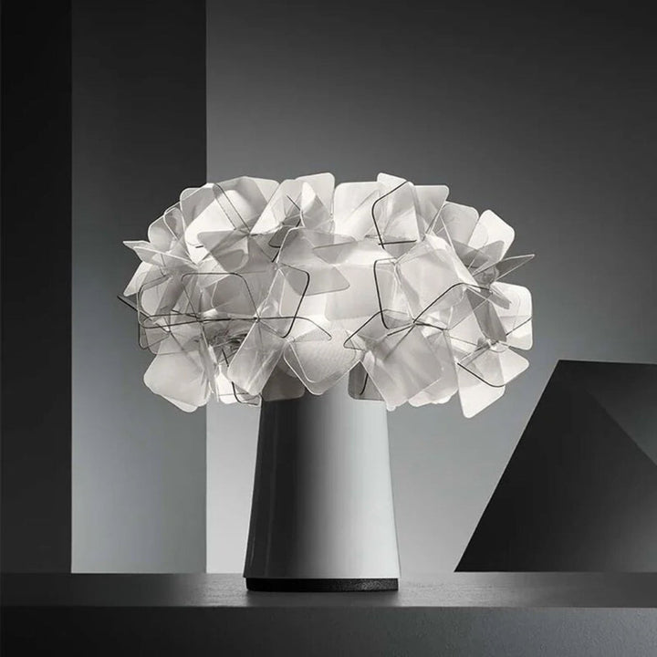 Lisslune | LumaTouch Elegant LED Desk Lamp
