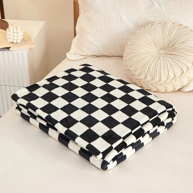 Lisslune | Classic Checkered Pattern Sofa Blanket
