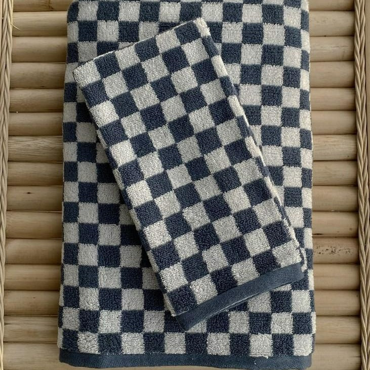 Lisslune | Classic Checkerboard Towel Collection