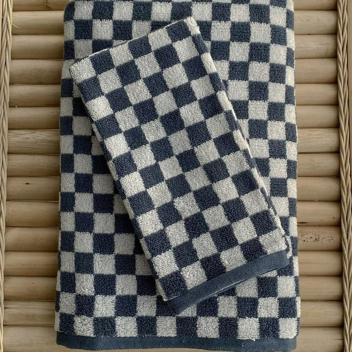 Lisslune | Classic Checkerboard Towel Collection