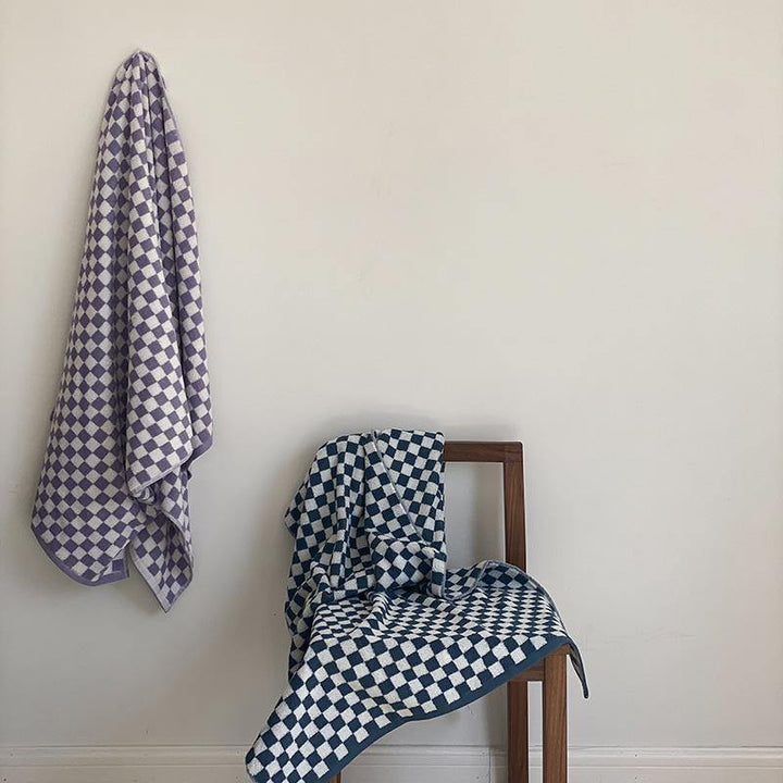 Lisslune | Classic Checkerboard Towel Collection