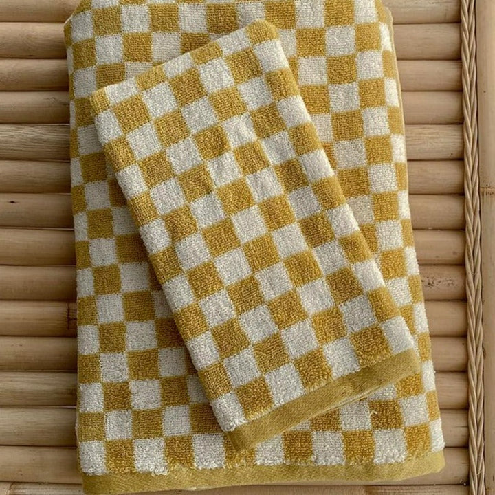 Lisslune | Classic Checkerboard Towel Collection