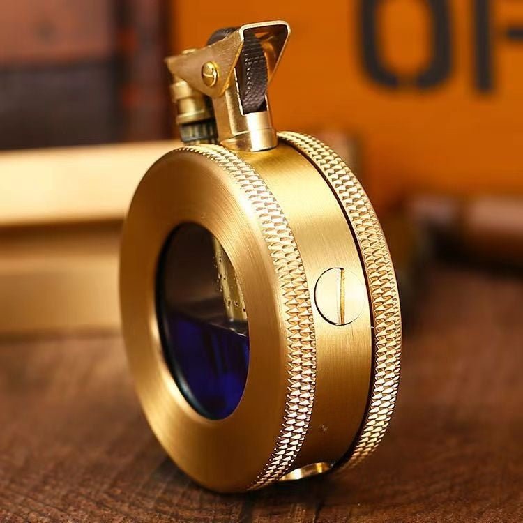 Lisslune | CLASSIC TIME – Retro Metal Kerosene Lighter with Vintage Design