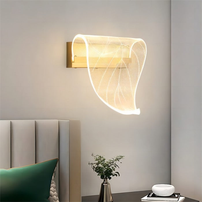 Lisslune | EcoLeaf modern LED table lamp