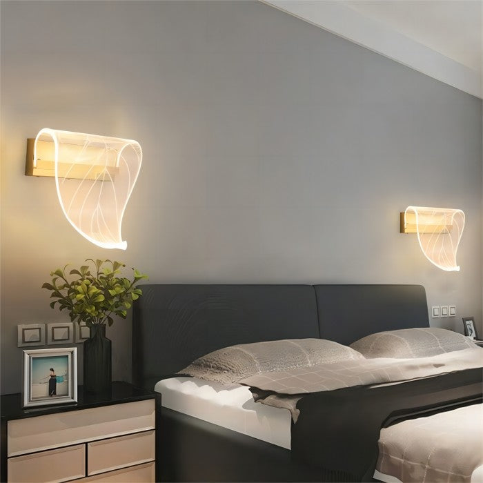 Lisslune | EcoLeaf modern LED table lamp