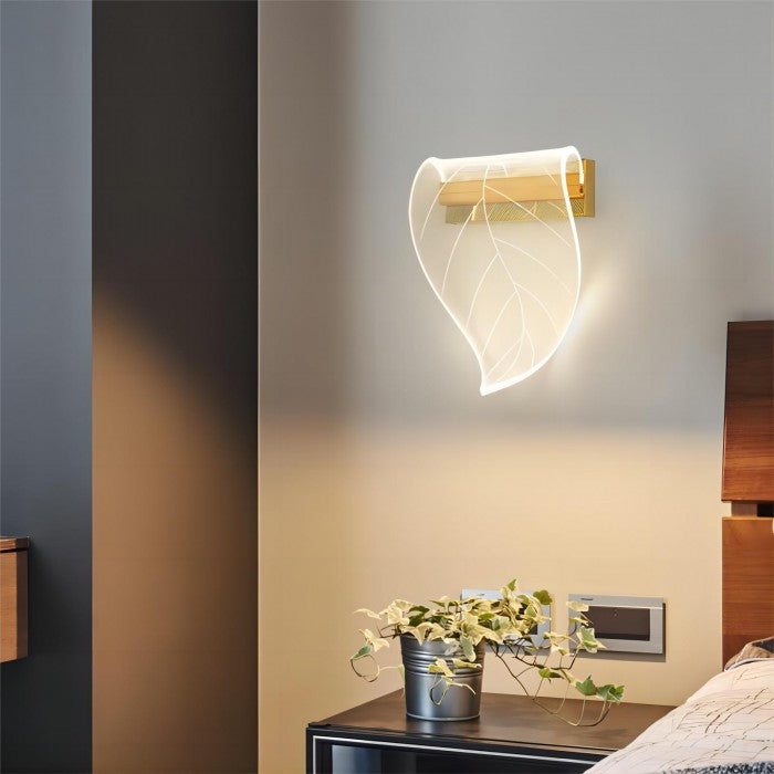 Lisslune | EcoLeaf modern LED table lamp