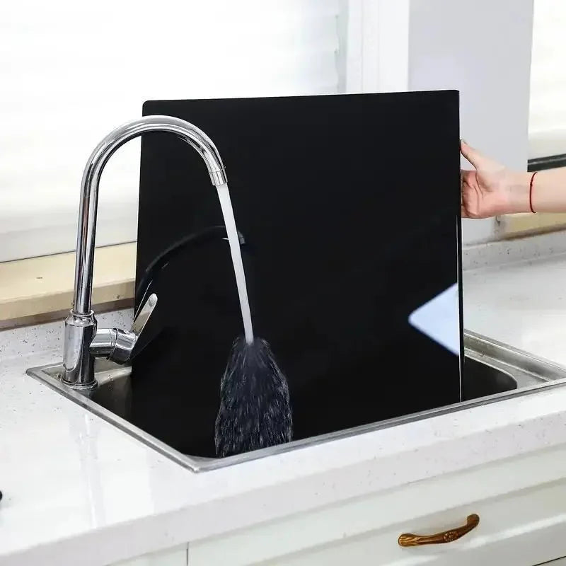 Lisslune | CLEARSLICE – Premium Acrylic Cutting Board with Lip