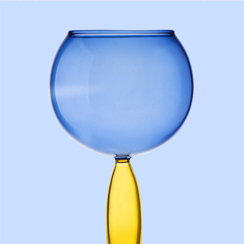 Lisslune | Chalice and carafe made of colored glass by Phillips