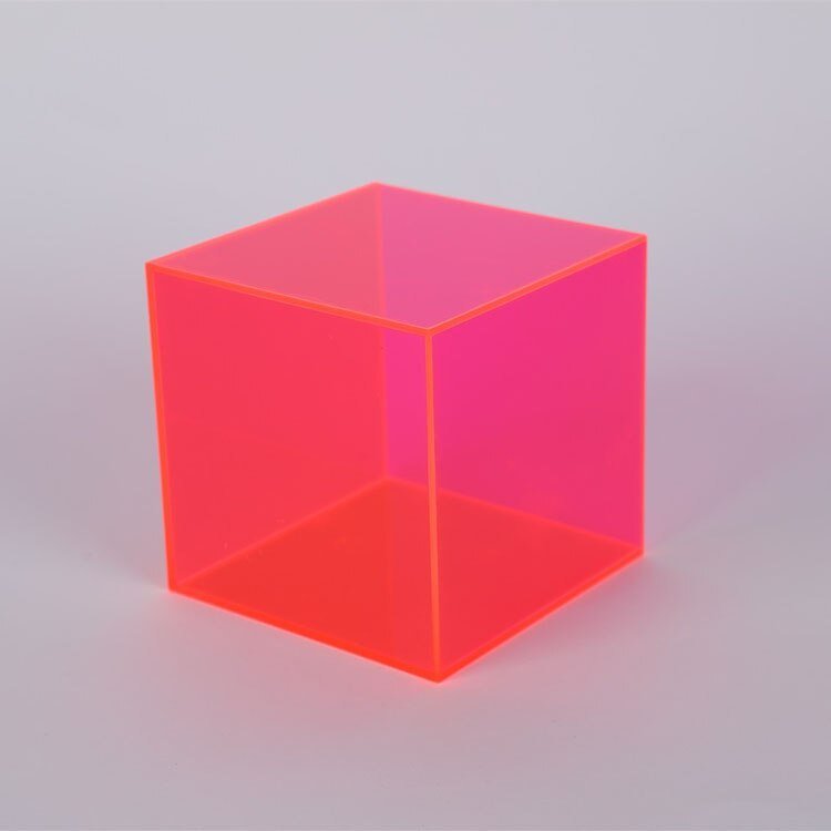 Lisslune | Colorful Acrylic Display Box VitrinaLight – For Collectibles and Accessories