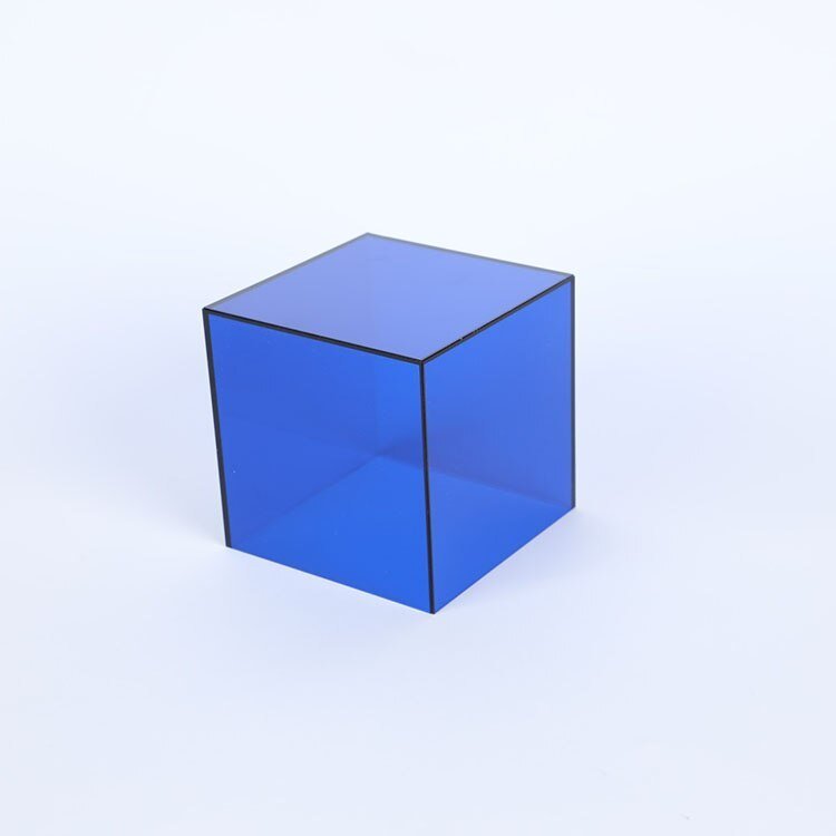 Lisslune | Colorful Acrylic Display Box VitrinaLight – For Collectibles and Accessories