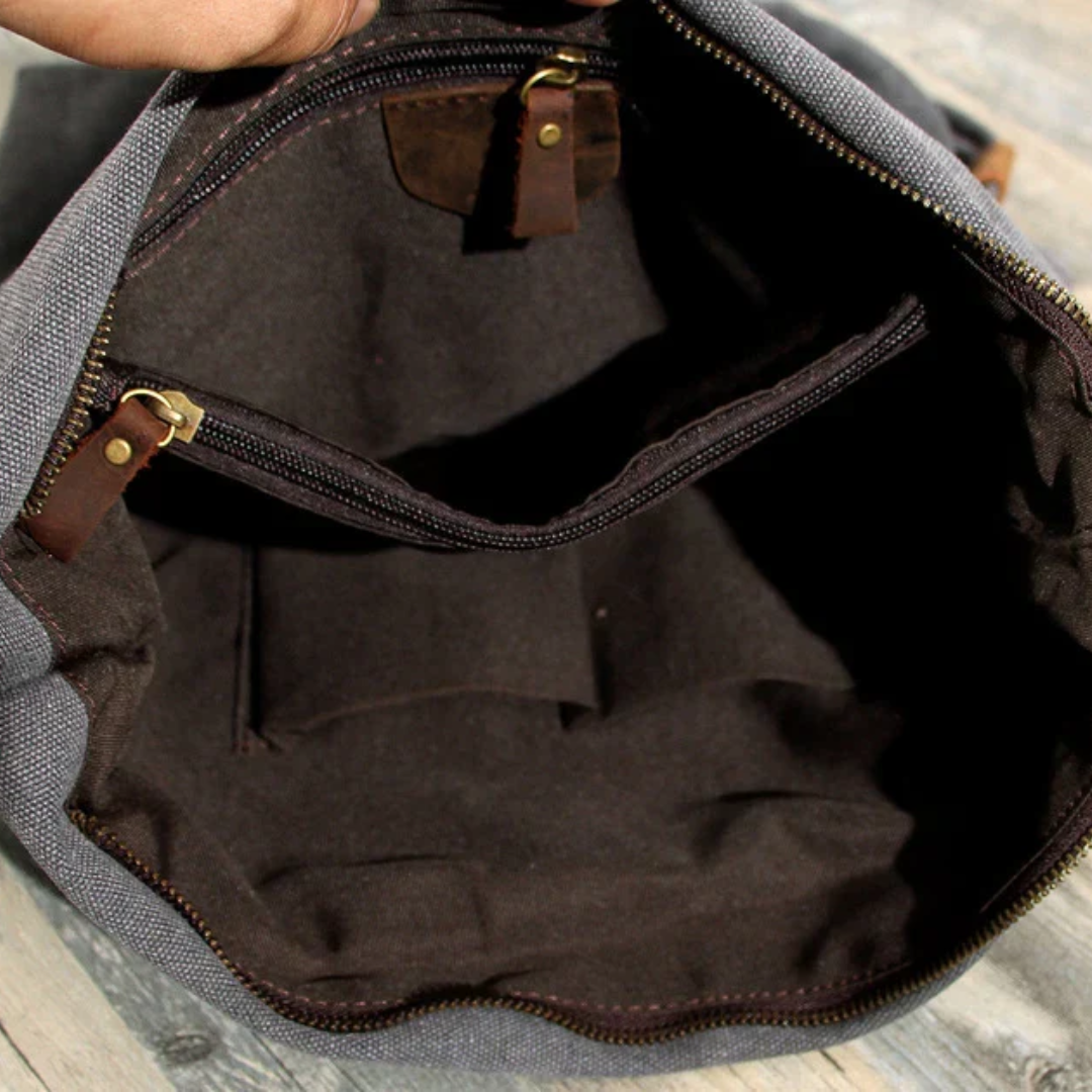 Lisslune | Comfortable and Stylish Shoulder Bag with Soft Exterior - SoftEase