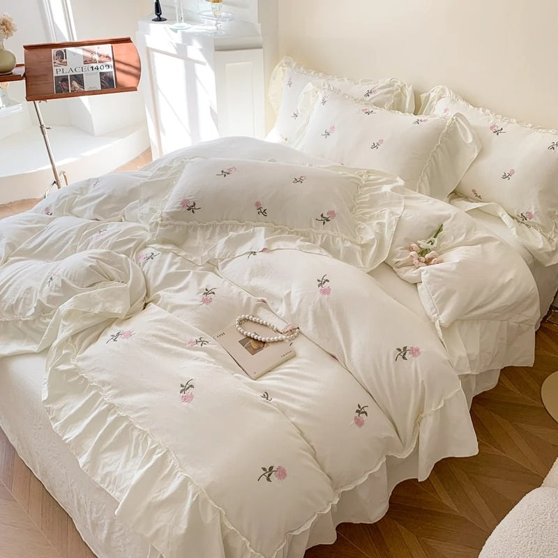 Rynx | Coquette Roses Ruffle Duvet Cover & Pillowcase Set