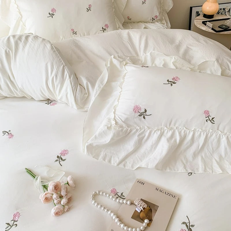 Rynx | Coquette Roses Ruffle Duvet Cover & Pillowcase Set