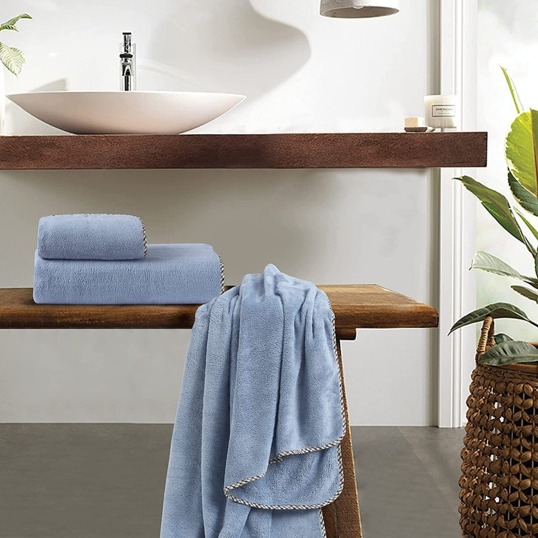 Lisslune | Solenza Premium Bath Towel | Lightweight microfiber towel with fast-dry technology