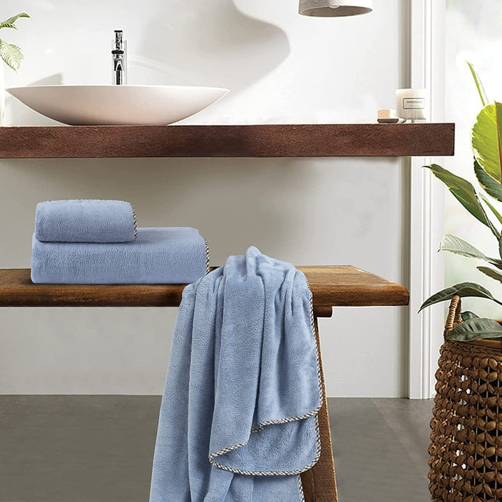 Lisslune | Solenza Premium Bath Towel | Lightweight microfiber towel with fast-dry technology