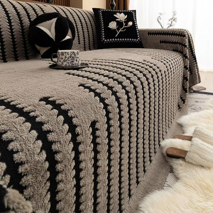 Lisslune | CouchGuard – Plush sofa cover with non-slip backing
