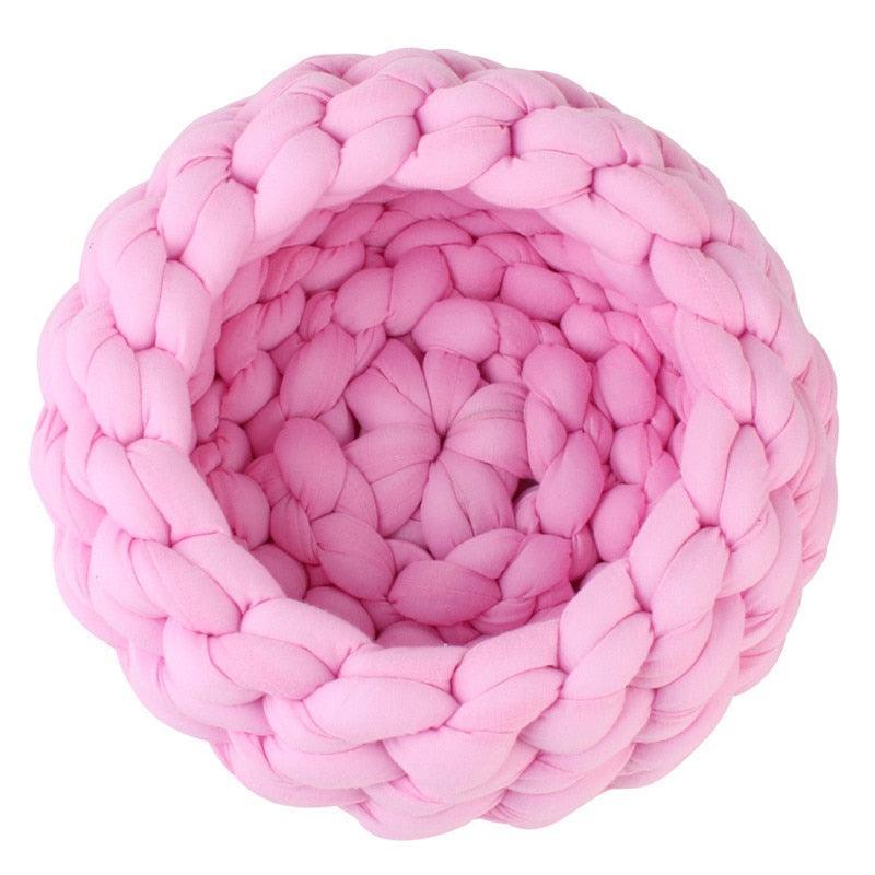 Lisslune | Luxurious handwoven wool pet bed for supreme comfort and elegance