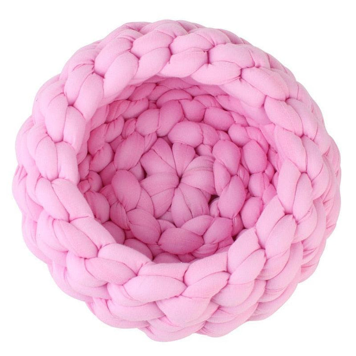 Lisslune | Luxurious handwoven wool pet bed for supreme comfort and elegance