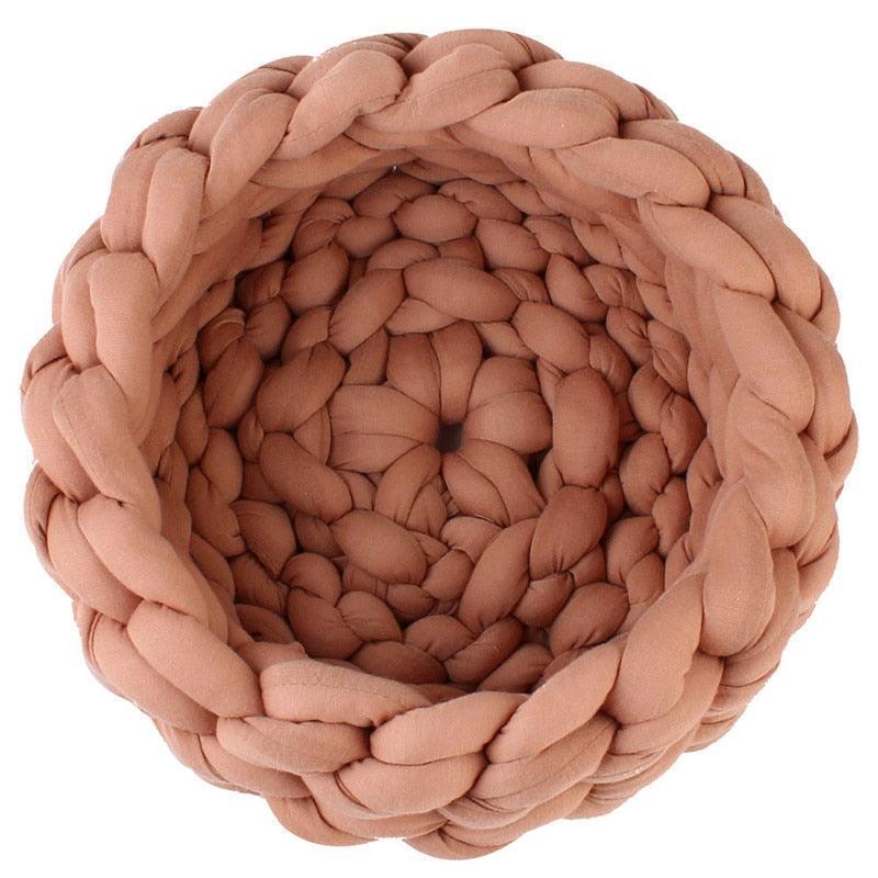 Lisslune | Luxurious handwoven wool pet bed for supreme comfort and elegance