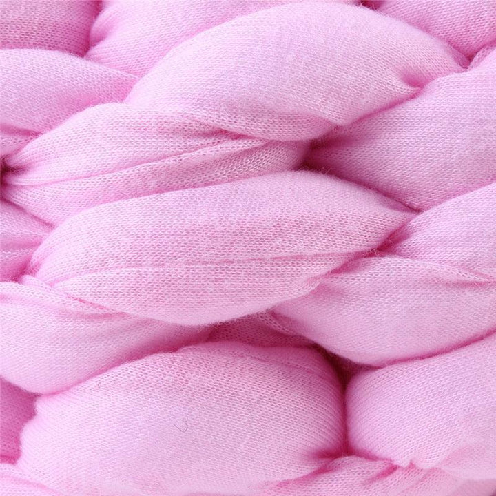 Lisslune | Luxurious handwoven wool pet bed for supreme comfort and elegance