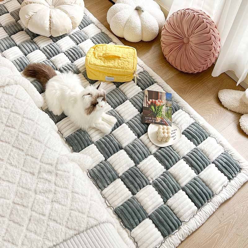 Lisslune | HOMECUDDLE Blanket – Soft Chenille Pet Blanket with Style & Furniture Protection