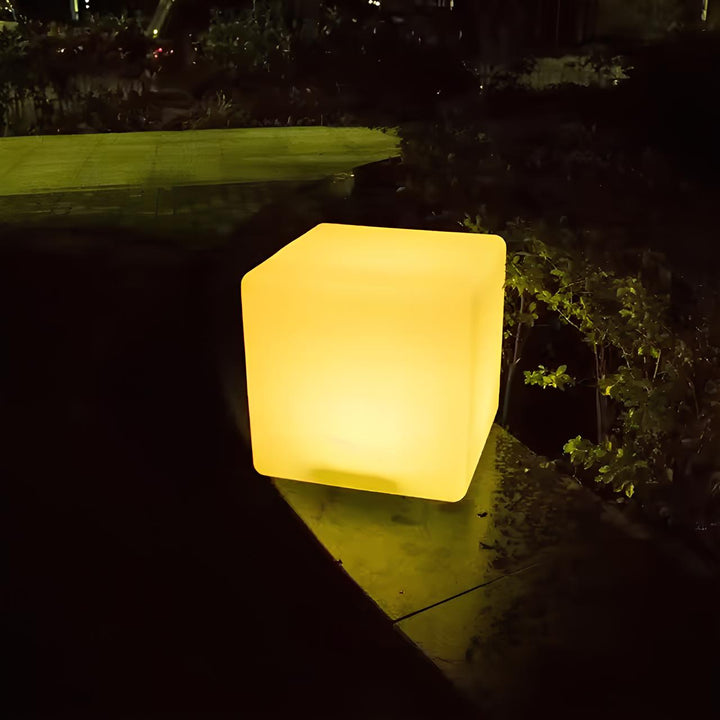 Lisslune | Cube Garden Light - LumaCube