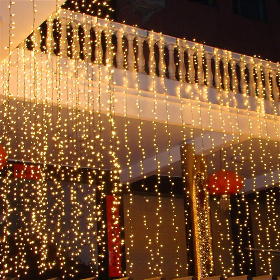 Lisslune | Curtain Christmas Lights 8 Modes Control - Remote Control Christmas Decorative Hanging String Lights