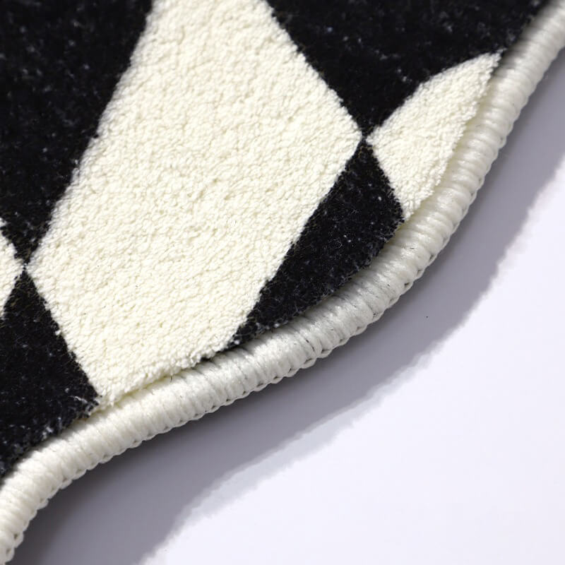 Lisslune | Curvy Checker Mini Tufted Carpet