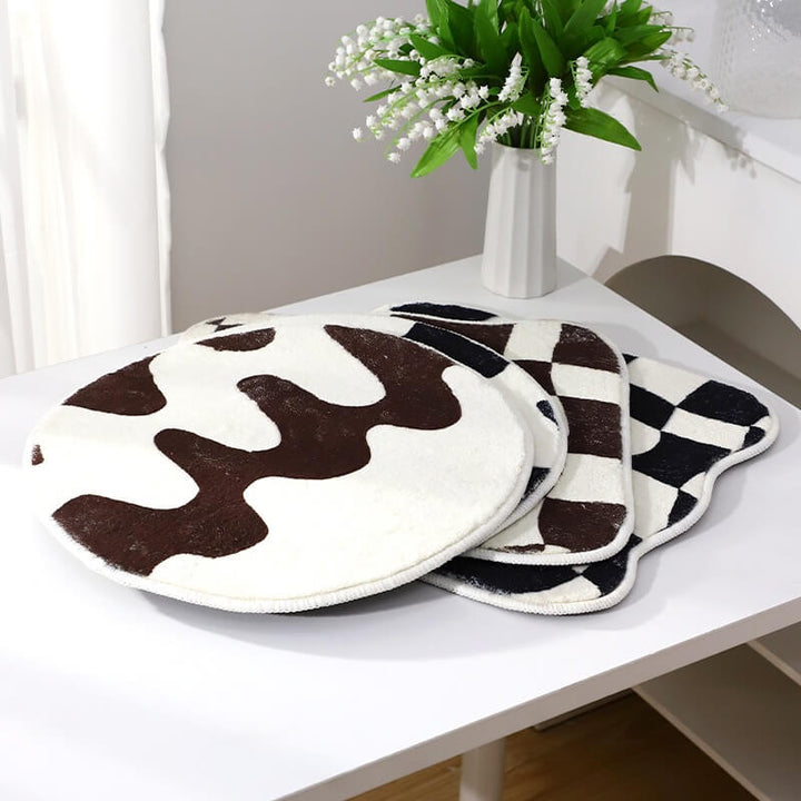 Lisslune | Curvy Checker Mini Tufted Carpet