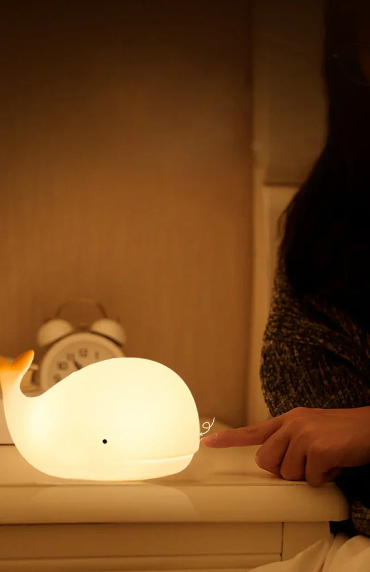 Lisslune | Cute Whale Night Light with Colour Change - GlowWhale