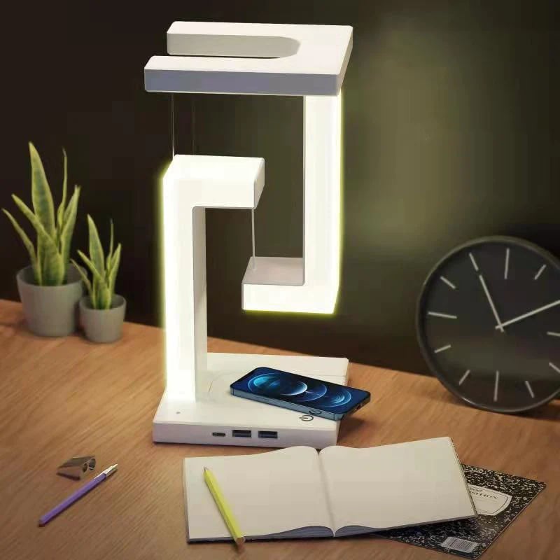 Lisslune | Wireless Charger - GlowCharge - Fast Charging - Magical Atmosphere in the Room