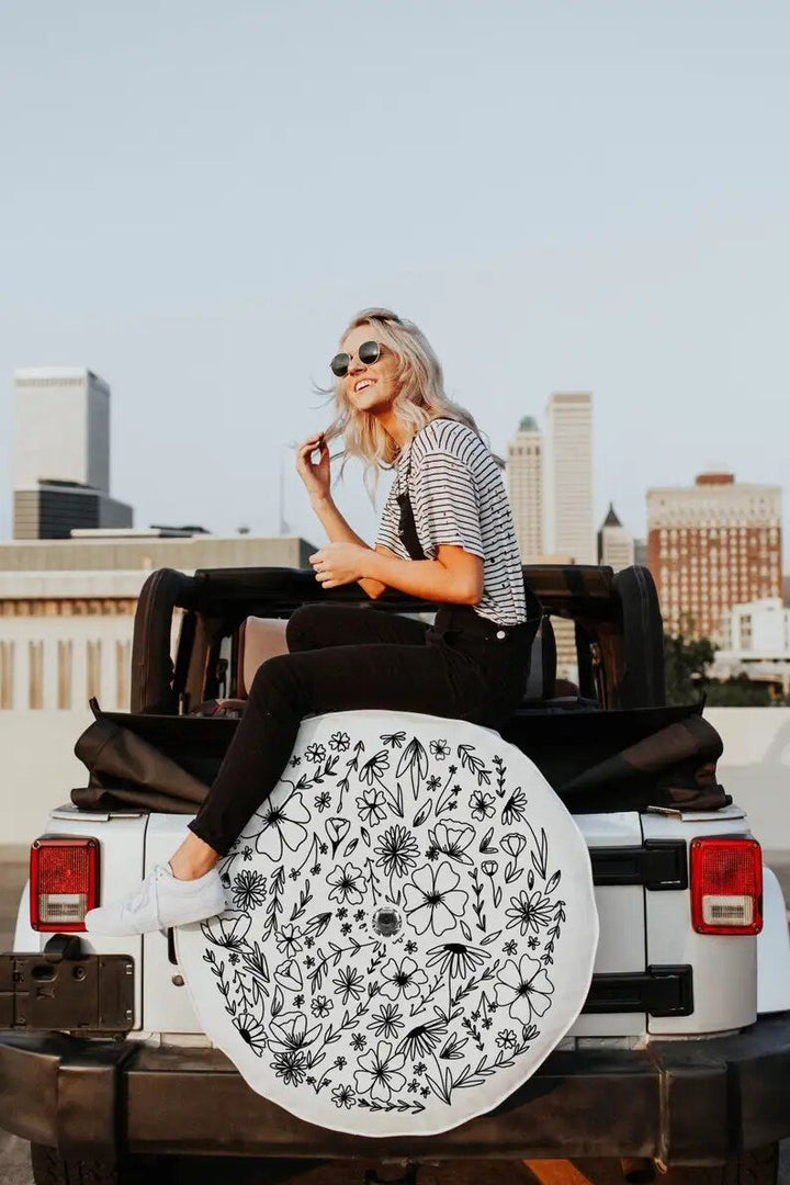 Lisslune | Charming Flower Back Camera Cover for SUV, Jeep, RV – Weatherproof Polyester Accessories