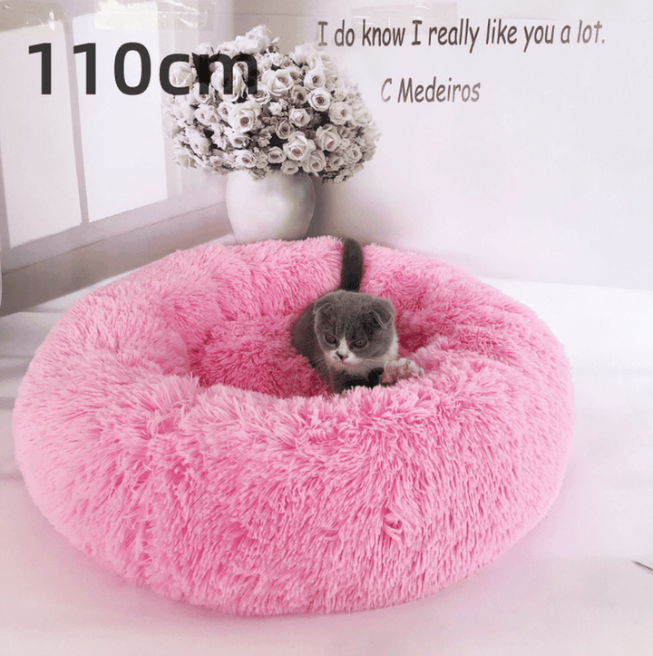 Lisslune | CozyNest | Winter Dog Bed | Luxe Comfort | Sustainable and Stylish